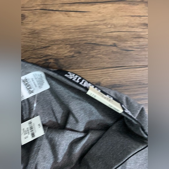 PINK VS FLAT LEGGINGS LARGE NWT - Picture 3 of 3